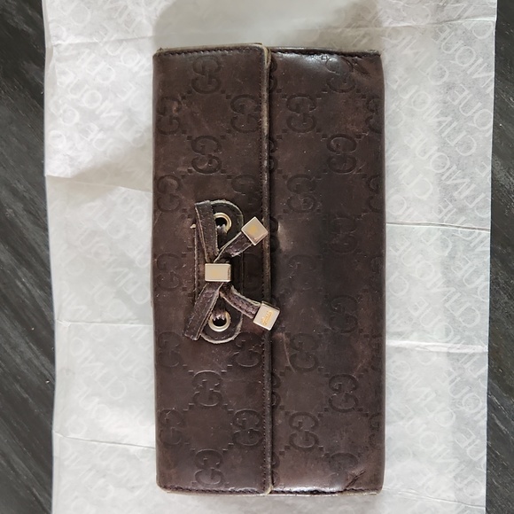 Gucci Handbags - Gucci Wallet LAST DAY SALE 🤑🤑🤑